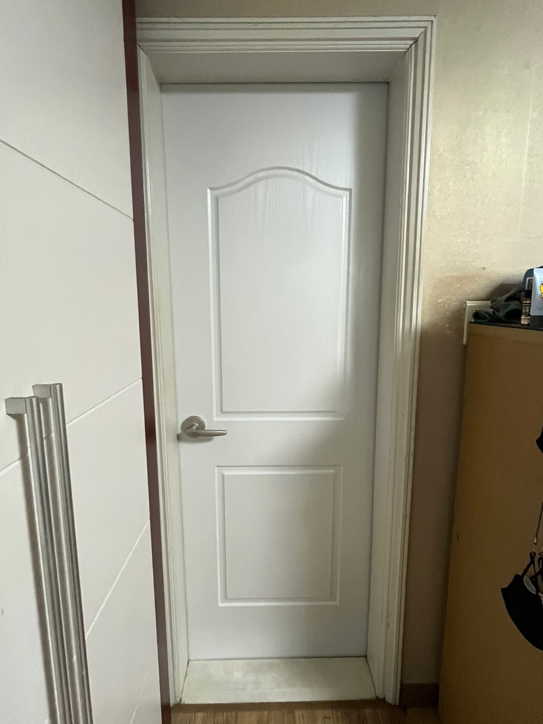 [양천구문짝] 양천구 목동 아파트 문짝 교체하였습니다.