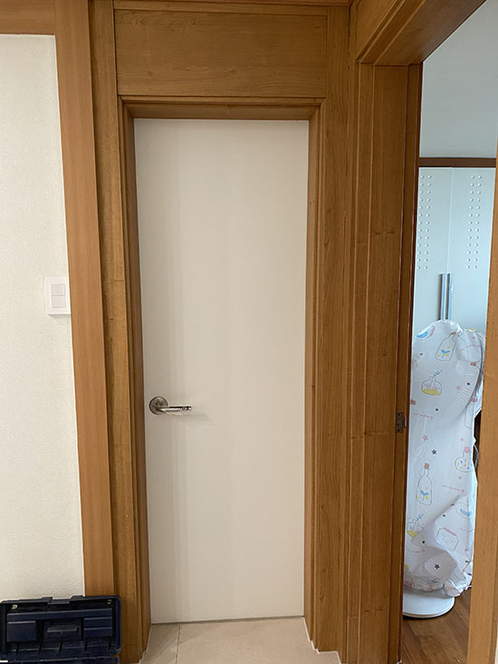 [성북구문짝] 성북구 정릉 아파트 문짝 교체시공하였습니다